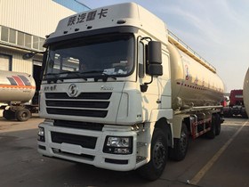 陝汽德(dé)龍F3000 40立方粉粒物(wù)料運輸車(chē)