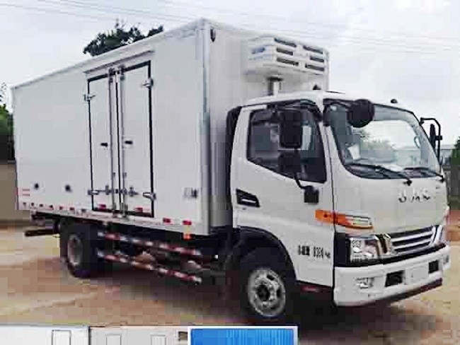 (廂長(cháng)5.2米)江淮駿鈴單排冷藏車(chē)