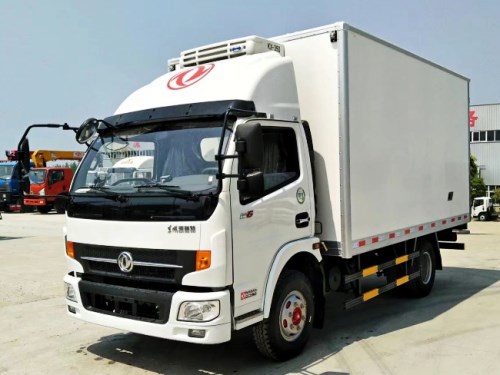 (廂長(cháng)4.2米)東風凱普特冷藏車(chē)